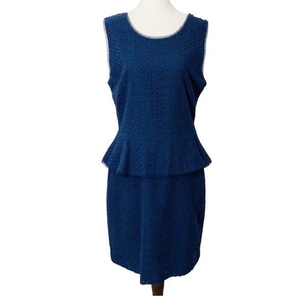 BCBG PARIS Emily Navy Eyelet Peplum Dress Sz 2 - Picture 1 of 13